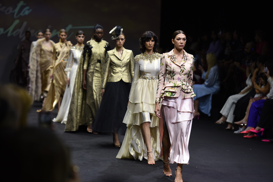 Popstyletv.com:Women’s Arab Fashion Week Dubai – Day Two