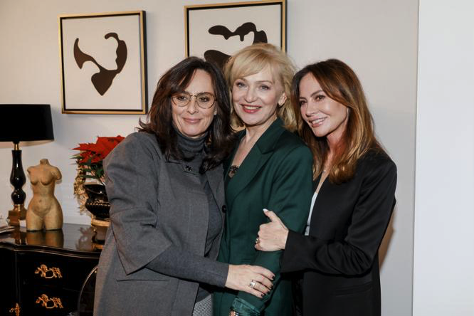 Se.pl:Dorota Goldpoint hosted celebrities in her atelier. Who dropped by for a pre-Christmas meeting at the famous designer?